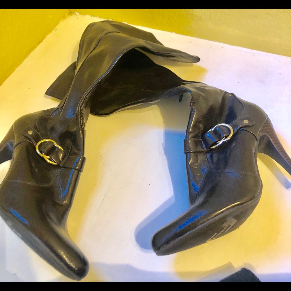 Dark brown boots size 10